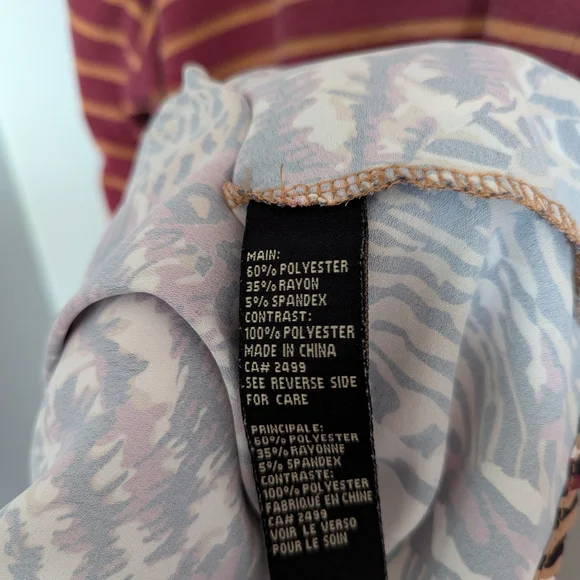 Diane Gilman Burgundy and Animal Print Women's XL Blouse - Picture 6 of 6